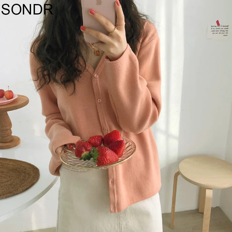 Spring Autumn 2020 Solid Color Knit Shirts Women Korean Version Chic Wild Shirt Long Sleeve Loose Female Knitted Cardigan Tops
Spring Autumn 2020 Solid Color Knit Shirts Women Korean Version Chic Wild Shirt Long Sleeve Loose Female Knitted Cardigan Tops