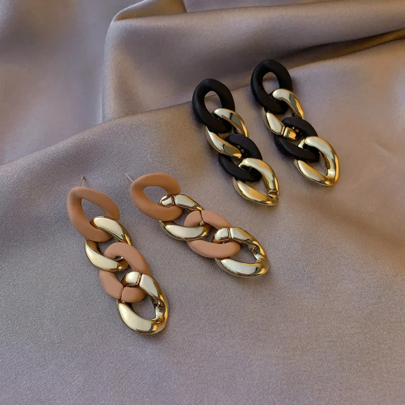 VILAGE New 2021 Punk Style Chain Tassel Earrings Female Long Exaggerated Hit Color Earrings Party Jewelry
VILAGE New 2021 Punk Style Chain Tassel Earrings Female Long Exaggerated Hit Color Earrings Party Jewelry