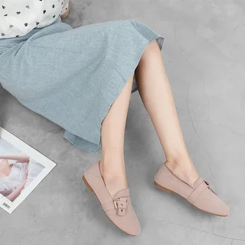 MALEMONKEY 932637 New Retro Women Flat Shoes Dropshiping 2020 Spring Round Top Metal Button Flat Loafers Women Zapatillas Mujer
MALEMONKEY 932637 New Retro Women Flat Shoes Dropshiping 2020 Spring Round Top Metal Button Flat Loafers Women Zapatillas Mujer