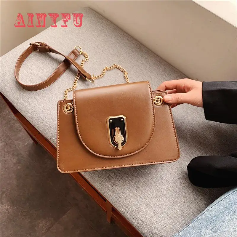 New Handbags Women's Bags 2020 New Korean Fashion Tide Wild Shoulder Messenger Bag Lock Small Square Bag B749
New Handbags Women's Bags 2020 New Korean Fashion Tide Wild Shoulder Messenger Bag Lock Small Square Bag B749