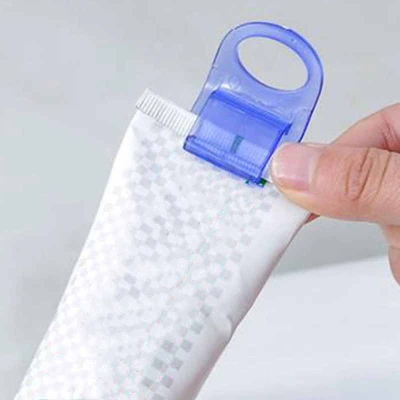 Bathroom Accessories Multifunction Hanging Face Cream Toothpaste Squeezer Submarine Toothpaste Tube Squeezer Color Random 1Pc
Bathroom Accessories Multifunction Hanging Face Cream Toothpaste Squeezer Submarine Toothpaste Tube Squeezer Color Random 1Pc