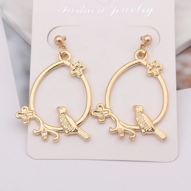 EK2093 New Arrival Bird Tree Branch Flower Lucky Heart Heart Dangle Earrings Girls Statement Long Earrings boucles d'oreilles
EK2093 New Arrival Bird Tree Branch Flower Lucky Heart Heart Dangle Earrings Girls Statement Long Earrings boucles d'oreilles