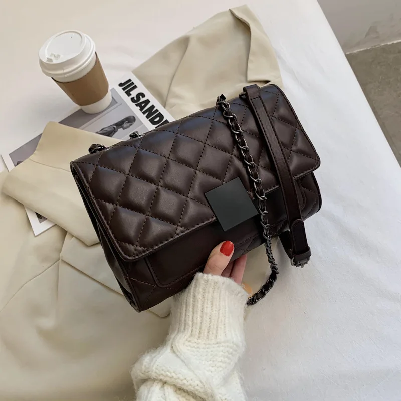 Popular texture chain small square bag women's bag 2020 autumn new trendy fashion all-match casual one-shoulder messenger bag
Popular texture chain small square bag women's bag 2020 autumn new trendy fashion all-match casual one-shoulder messenger bag