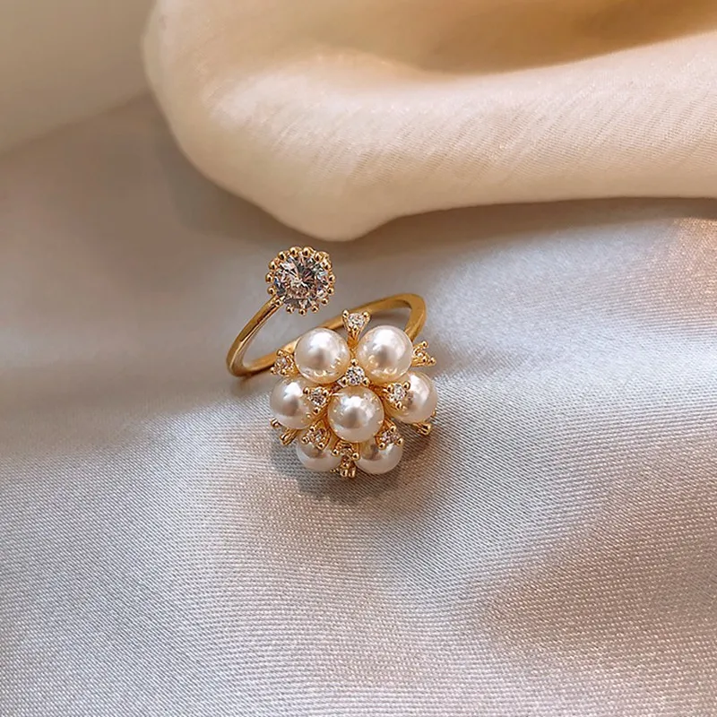 MENGJIQIAO Korean New Fashion Elegant Pearl Flower Twist Rings For Women Hands Jewelry Wedding Adjustable Rhinestone Ring Gift
MENGJIQIAO Korean New Fashion Elegant Pearl Flower Twist Rings For Women Hands Jewelry Wedding Adjustable Rhinestone Ring Gift