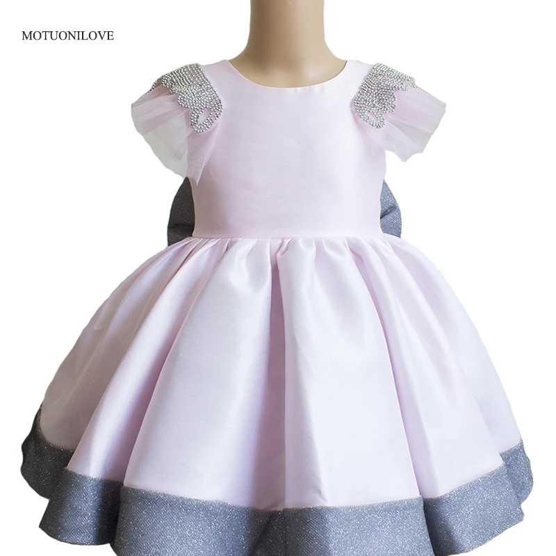 Princess Girls Pageant Dresses Short Mini Kids Prom Puffy Dress With Bow Children Wedding Party Evening Dress Size Age 2-12Year 
Princess Girls Pageant Dresses Short Mini Kids Prom Puffy Dress With Bow Children Wedding Party Evening Dress Size Age 2-12Year