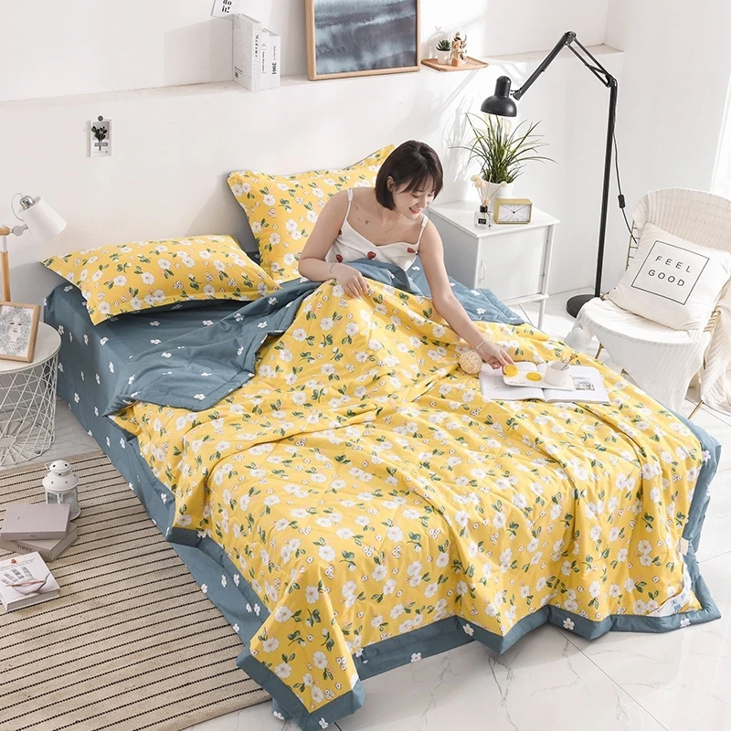 1pcs Summer Quilt 100% Cotton Comforter Cover Soft Frivolous Blanket Cover King Queen Size Suitable for Bedroom Twin Queen Size
1pcs Summer Quilt 100% Cotton Comforter Cover Soft Frivolous Blanket Cover King Queen Size Suitable for Bedroom Twin Queen Size