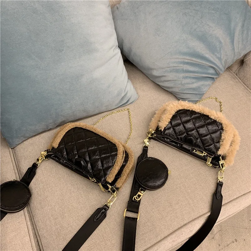 Lamb Wool Ladies Shoulder Bag 2020 New Rhombus Small Square Bag Mahjong Bag Three-piece Set Wide Strap Fashion Women Bag
Lamb Wool Ladies Shoulder Bag 2020 New Rhombus Small Square Bag Mahjong Bag Three-piece Set Wide Strap Fashion Women Bag