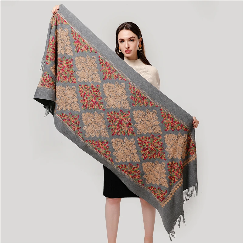 High Quality 2019 winter New women Embroider scarf thick warm cashmere scarves lady shawl wrap female foulard blanket Tassel
High Quality 2019 winter New women Embroider scarf thick warm cashmere scarves lady shawl wrap female foulard blanket Tassel