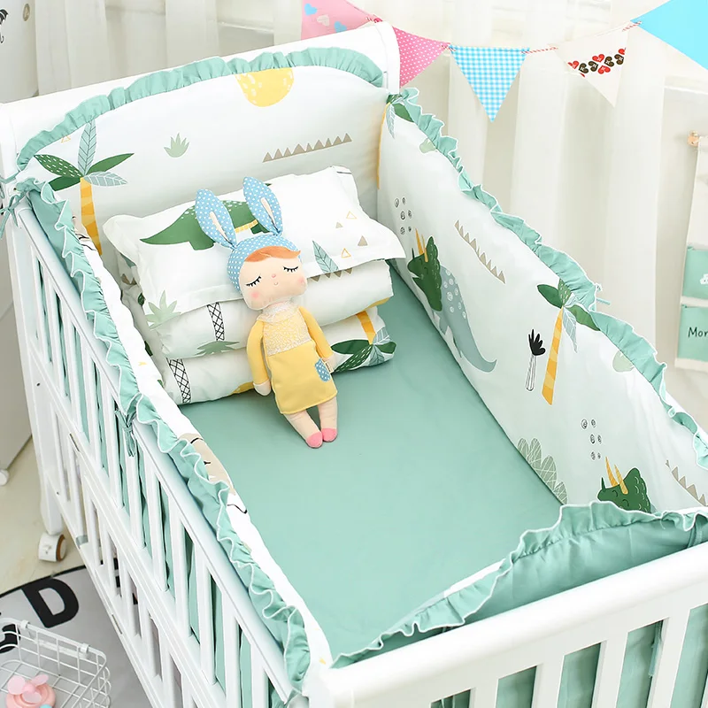 

Cartoon Green Dinosaur 5pcs Baby Crib Bedding Set Cotton Baby Crib Bed Linen Kit Include Cot Bumpers Bed Sheet 7 Sizes 9 Colors