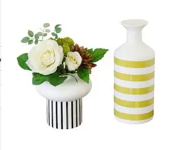 CREATIVE STRIPED GEOMETRIC VASE ART CRAFTS MODERN LUXURY SCANDINAVIAN MINIMALIST FLOWER ARRANGEMENT FLOWER ORNAMENT DECORATION
CREATIVE STRIPED GEOMETRIC VASE ART CRAFTS MODERN LUXURY SCANDINAVIAN MINIMALIST FLOWER ARRANGEMENT FLOWER ORNAMENT DECORATION