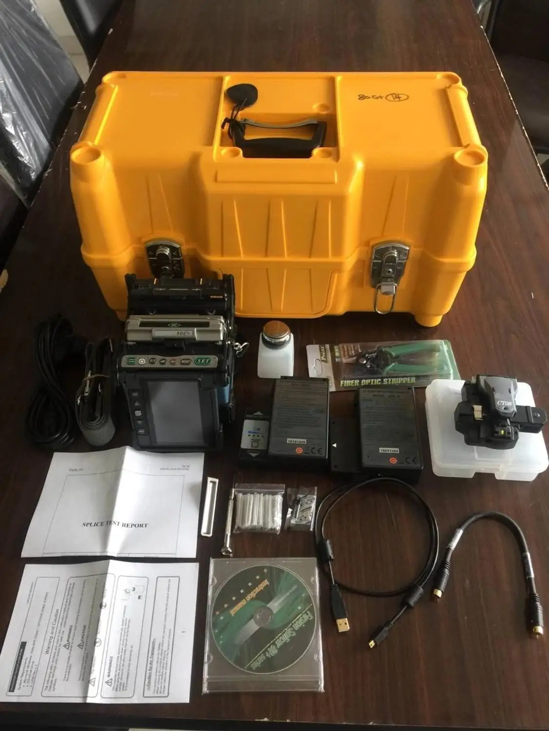 New Fujikura 80C+ Core to Core Alignment Fusion Splicer Multi-function Single Fiber Splicing Machine 6S Splicing 9S Tube-heating
New Fujikura 80C+ Core to Core Alignment Fusion Splicer Multi-function Single Fiber Splicing Machine 6S Splicing 9S Tube-heating