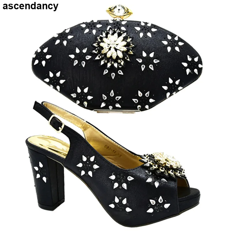 New Italian Ladies Shoes and Bags To Match Set Decorated with Rhinestone African Shoe and Bag Sets Italian Elegant Buckle Strap
New Italian Ladies Shoes and Bags To Match Set Decorated with Rhinestone African Shoe and Bag Sets Italian Elegant Buckle Strap