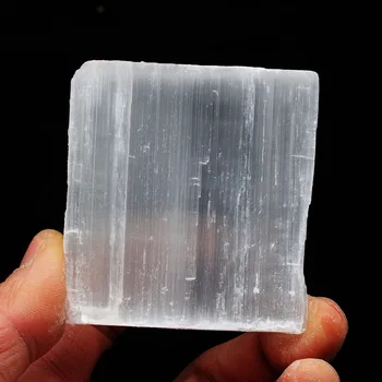 Natural crystal macadam natural gypsum original stone ornament column block healing energy stone
Natural crystal macadam natural gypsum original stone ornament column block healing energy stone