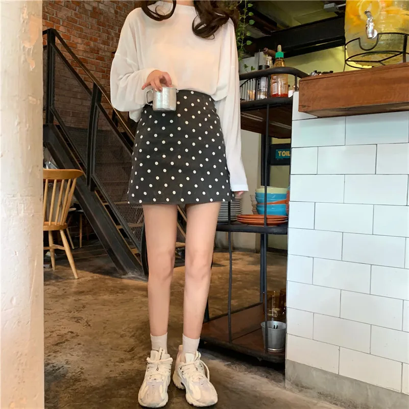 Photo Shoot 2019 Korean-style Fashion Spring New Style High-waisted Versatile Slimming Polka Dot Skirt 
Photo Shoot 2019 Korean-style Fashion Spring New Style High-waisted Versatile Slimming Polka Dot Skirt