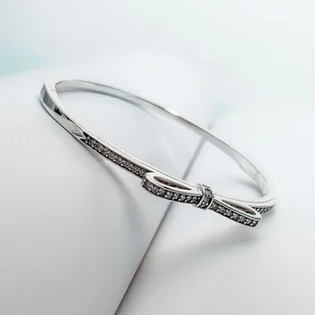 Authentic 925 Sterling Silver Pan Bracelet New Style Close Set Bowknot Gorgeous Classic Bow Bracelet Fit Diy Charm Women Jewelry
Authentic 925 Sterling Silver Pan Bracelet New Style Close Set Bowknot Gorgeous Classic Bow Bracelet Fit Diy Charm Women Jewelry