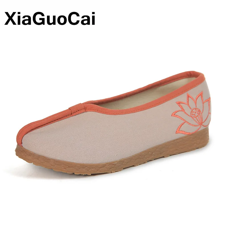 Spring Autumn Women Shoes Casual Breathable National Mbroidered Ladies Embroidered Footwear Flat Cloth Low-top Female Shoes
Spring Autumn Women Shoes Casual Breathable National Mbroidered Ladies Embroidered Footwear Flat Cloth Low-top Female Shoes