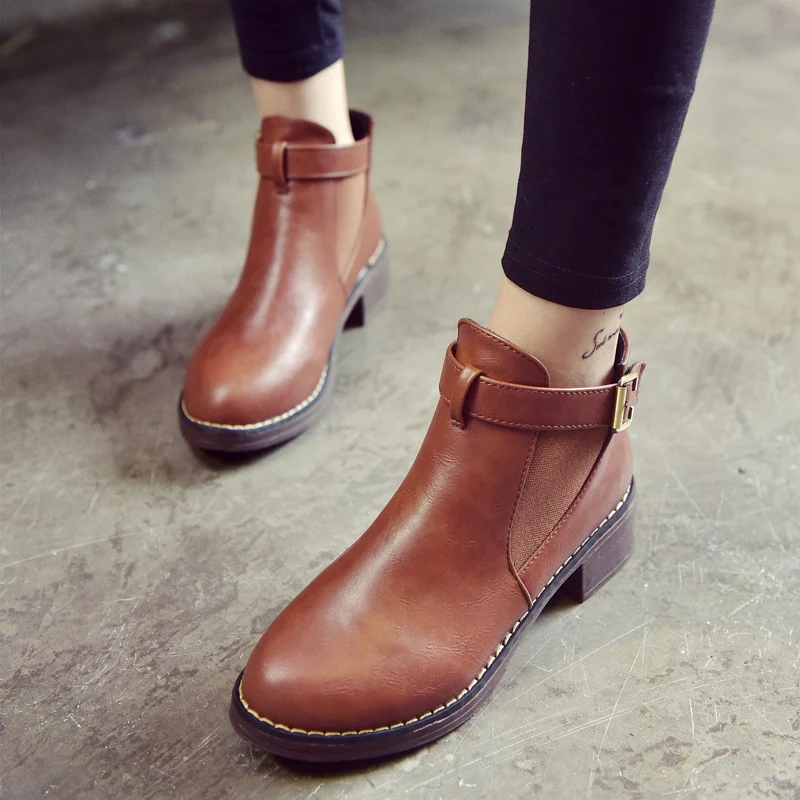 Women Ankle Boots Round Toe Leather Dress Woman Boots Autumn Cheap Fashion Low Heels Shoes Leather Boot Zapatos Retro Size 35-40
Women Ankle Boots Round Toe Leather Dress Woman Boots Autumn Cheap Fashion Low Heels Shoes Leather Boot Zapatos Retro Size 35-40