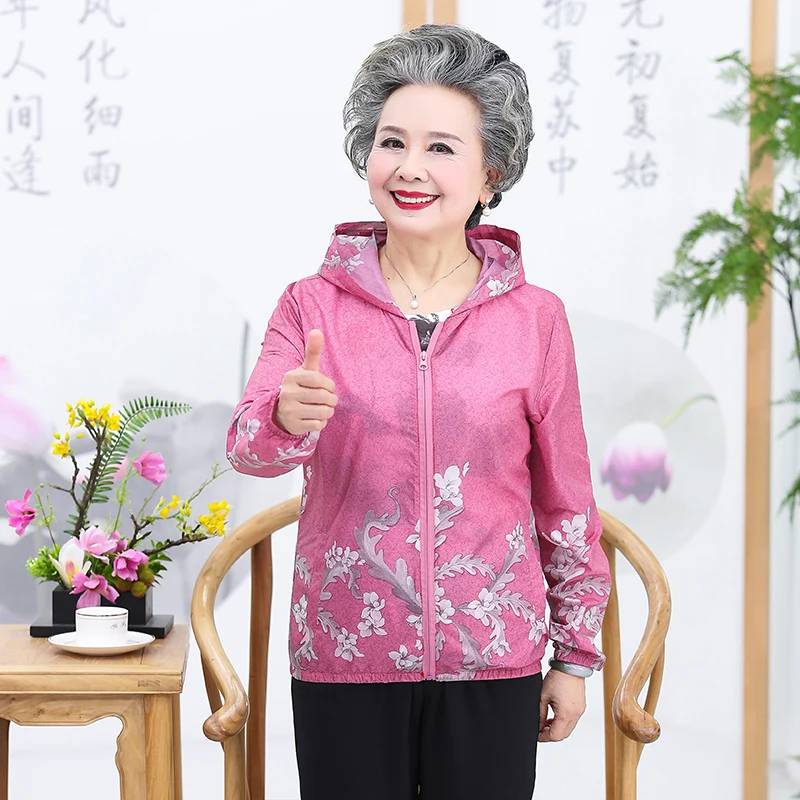 Woman Summer Thin Hooded Jackets Red Green Blue Flower Hood Outerwear Female Sun-protective Clothing Basic Coat Mother Grandma
Woman Summer Thin Hooded Jackets Red Green Blue Flower Hood Outerwear Female Sun-protective Clothing Basic Coat Mother Grandma