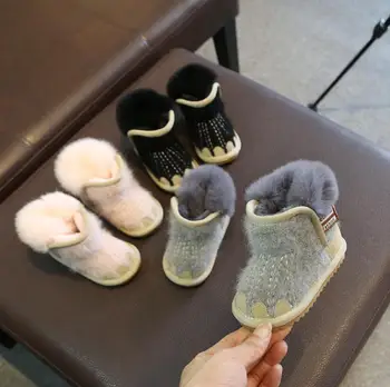 Genuine Leather Suede Children Snow Boots Boys Girls Soft Bottom Fashion Antiski Martin Boots New School Keep Warm Sport Shoes 
Genuine Leather Suede Children Snow Boots Boys Girls Soft Bottom Fashion Antiski Martin Boots New School Keep Warm Sport Shoes