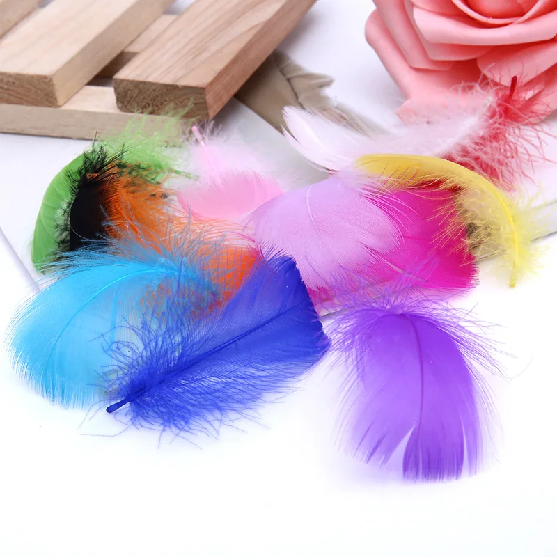 Description Picture 5 of item4-8cm Goose Feathers Natural Swan Samll Feather Diy Color Flutter Plume Stage Wedding Decoration Floating Plumas Spatter Balloon
