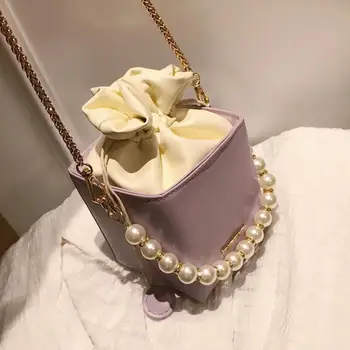 Solid color Pearl Tote Box bag 2020 Fashion New High-quality PU Leather Women's Designer Handbag Chain Shoulder Messenger Bag
Solid color Pearl Tote Box bag 2020 Fashion New High-quality PU Leather Women's Designer Handbag Chain Shoulder Messenger Bag