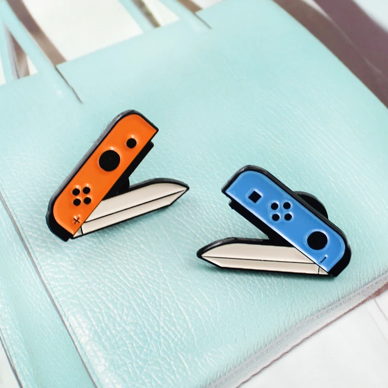 Pop Creative Scissors Brooch Cutting Knife Positive and Negative Energy Game Cartoon Knife Enamel Pin Coat Cap Badge Friend Gift
Pop Creative Scissors Brooch Cutting Knife Positive and Negative Energy Game Cartoon Knife Enamel Pin Coat Cap Badge Friend Gift