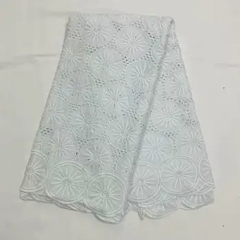 Latest style guipure lace fabric for women wedding party dress 2019 high quality African Nigerian milk lace fabrics new
Latest style guipure lace fabric for women wedding party dress 2019 high quality African Nigerian milk lace fabrics new