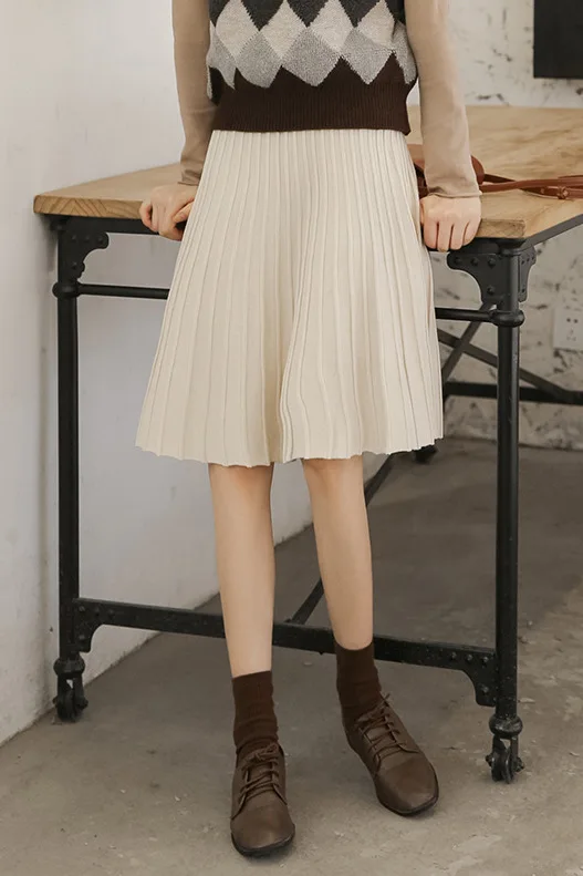 2019 Autumn And Winter New Style Elastic Waist Black And White with Pattern Versatile Slimming Pleated Skirt Knit High Waist Ski
2019 Autumn And Winter New Style Elastic Waist Black And White with Pattern Versatile Slimming Pleated Skirt Knit High Waist Ski