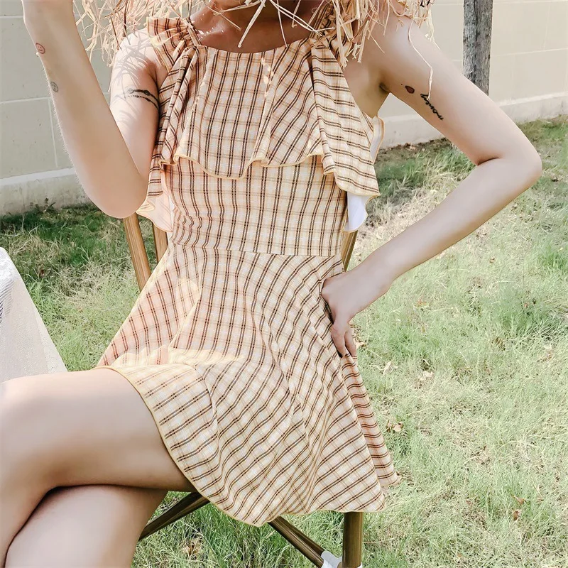 Women's Bathing Suit Swimsuits 2020 Bikini One Piece Swimsuit Women Swimwear 2020 Female Shoulders Back Mesh Belt Sexy Skirt
Women's Bathing Suit Swimsuits 2020 Bikini One Piece Swimsuit Women Swimwear 2020 Female Shoulders Back Mesh Belt Sexy Skirt