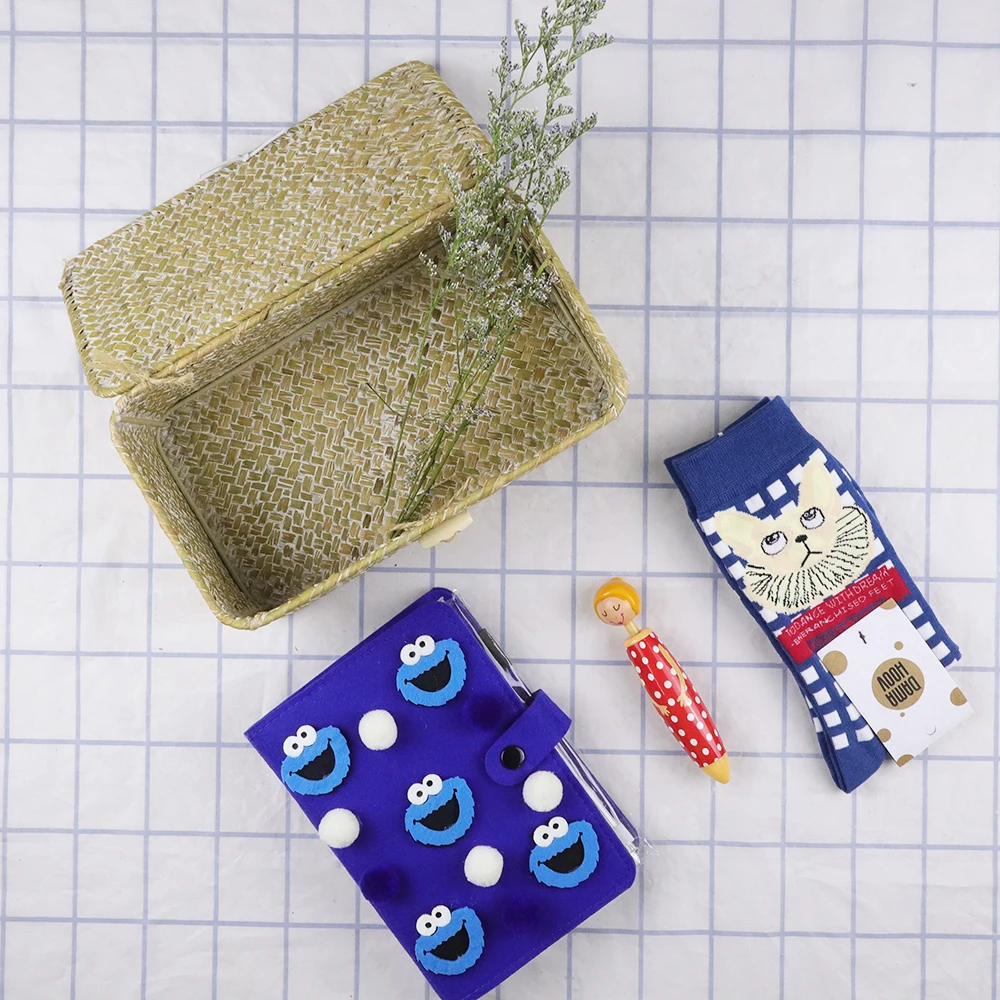 Cute Cat Partern Socks Gift Set with Notebook Diary and Pens Gift Box for Childrens Gift
Cute Cat Partern Socks Gift Set with Notebook Diary and Pens Gift Box for Childrens Gift