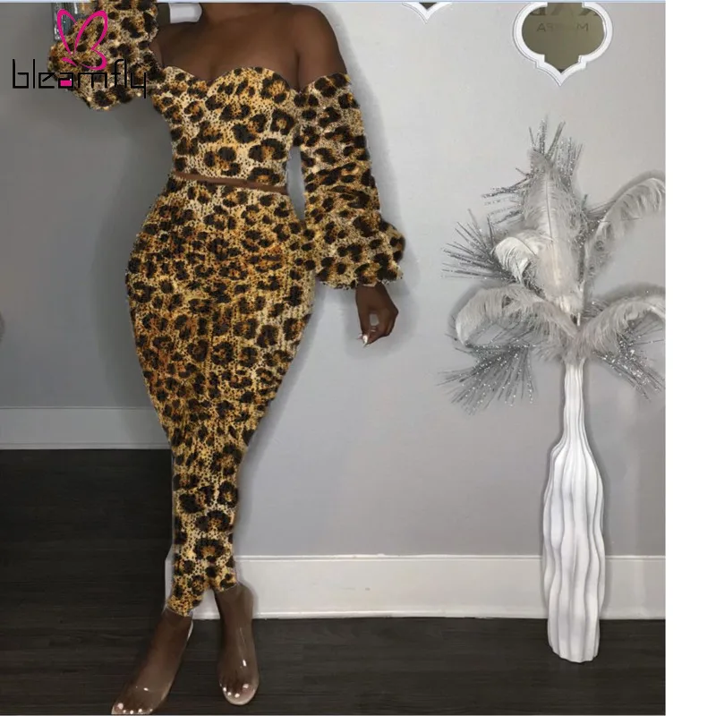 Sexy Leopard Printed Two Piece Set Off Shoulder Slash Neck Long Lantern Sleeve Crop Top + Bodycon Pants Sets Women Club Outfits
Sexy Leopard Printed Two Piece Set Off Shoulder Slash Neck Long Lantern Sleeve Crop Top + Bodycon Pants Sets Women Club Outfits