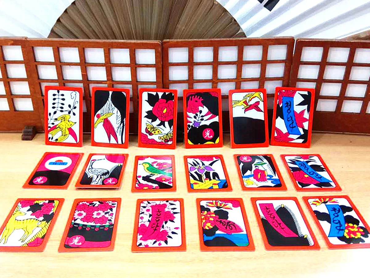 Plastic Romantic Full House Board Game Props Deck for Adults Korean Poker Unique Drawing Flower Card Folk Traditional Game Party
Plastic Romantic Full House Board Game Props Deck for Adults Korean Poker Unique Drawing Flower Card Folk Traditional Game Party