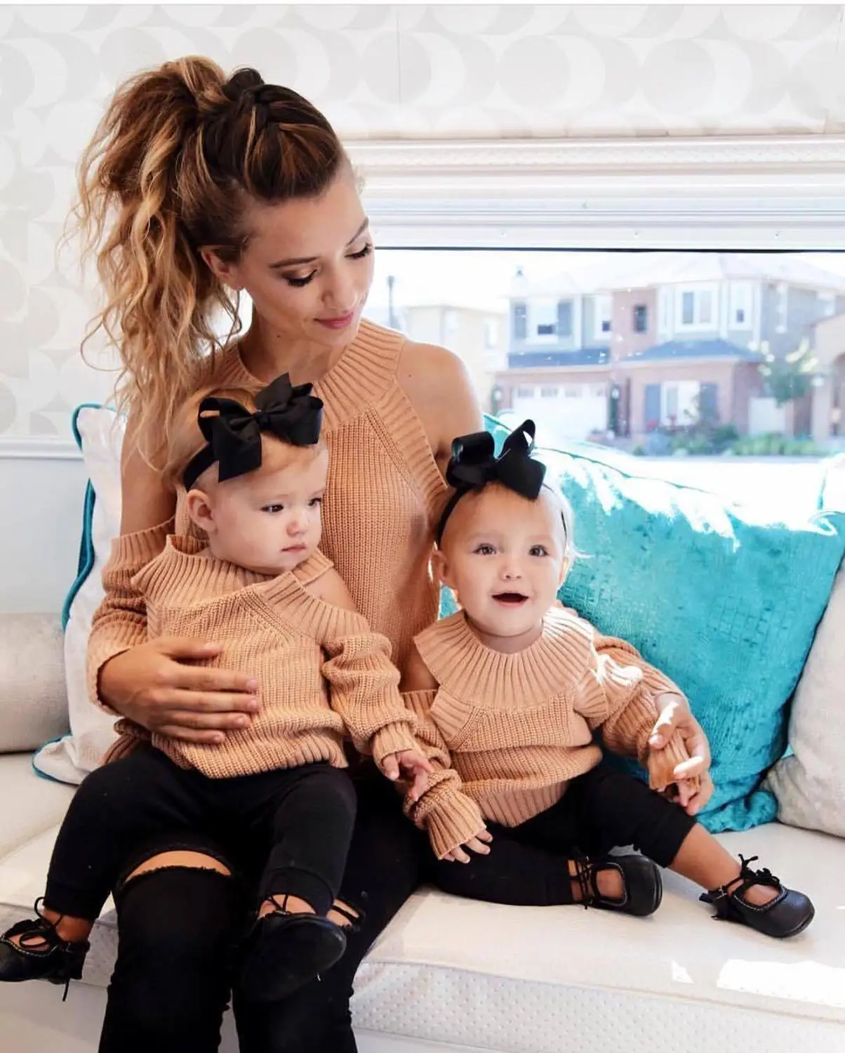Family Off Shoulder Matching Outfits Mother Daughter Winter Autumn Warm Sweater Tops
Family Off Shoulder Matching Outfits Mother Daughter Winter Autumn Warm Sweater Tops