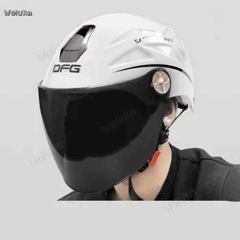 Motorcycle helmet men and women summer sunscreen lightweight sunscreen UV protection helmet CD50 Q02
Motorcycle helmet men and women summer sunscreen lightweight sunscreen UV protection helmet CD50 Q02