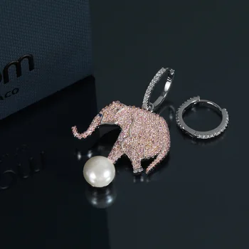 2019 European Morocco pink crystal elephant earrings irregular cute pearl special earrings for women girl 
2019 European Morocco pink crystal elephant earrings irregular cute pearl special earrings for women girl