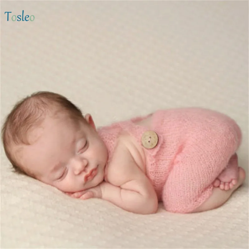 Knitted Photography Props Button Bib Baby Pictures Shooting Props Button Bibs Crossed Band Slotted Back 0-4M
Knitted Photography Props Button Bib Baby Pictures Shooting Props Button Bibs Crossed Band Slotted Back 0-4M