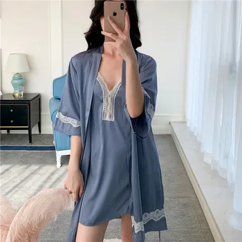 Lady Sexy Intimate Lingerie Sleep Set BATHROBE GOWN Satin Nightwear Home Clothing Wedding Robe Summer New Sleepwear Nightgown
Lady Sexy Intimate Lingerie Sleep Set BATHROBE GOWN Satin Nightwear Home Clothing Wedding Robe Summer New Sleepwear Nightgown