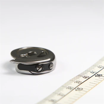 Replacement Bobbin Case CP-HPF545 for PFAFF 545 Roller Bobbin Case Sewing Machine Parts Accessories
Replacement Bobbin Case CP-HPF545 for PFAFF 545 Roller Bobbin Case Sewing Machine Parts Accessories