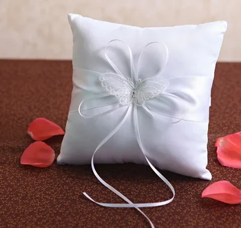 Lace Butterfly Design Wedding Ring Pillow 20*20CM 
Lace Butterfly Design Wedding Ring Pillow 20*20CM
