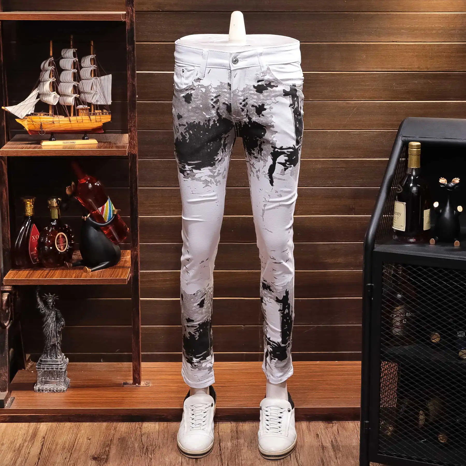 Autumn White Printing Leisure Time Jeans Man Directly Canister Self-cultivation Elastic Force Personality Long Pants Joker
Autumn White Printing Leisure Time Jeans Man Directly Canister Self-cultivation Elastic Force Personality Long Pants Joker