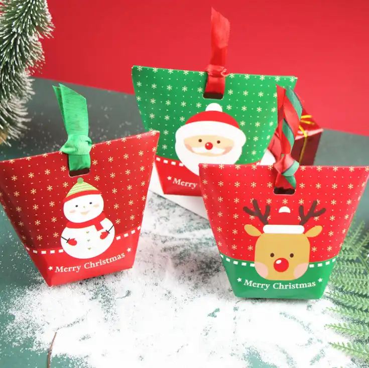 50pcs christmas paper gift bag xmas candy carrier