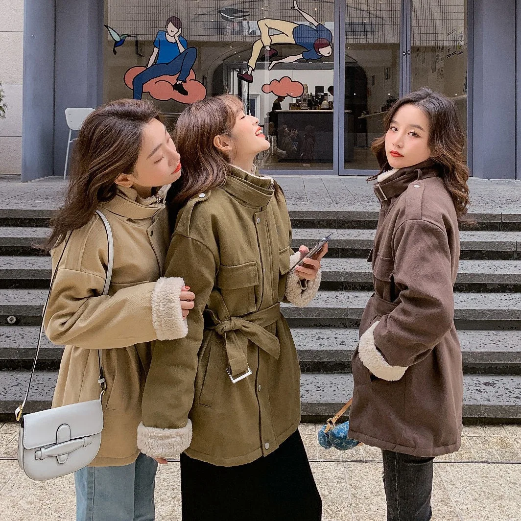 Photo Shoot Main Push Army Green Mid-length Stand Collar Waist Hugging Lace-up Slim Fit Lambs Wool Joint Workwear Cotton Coat Co
Photo Shoot Main Push Army Green Mid-length Stand Collar Waist Hugging Lace-up Slim Fit Lambs Wool Joint Workwear Cotton Coat Co