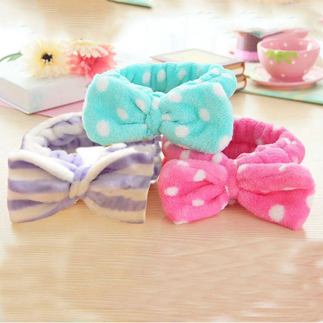 For Women Wash Face Lady Bath Mask Cosmetic Hairband Coral Fleece Makeup Bow Headband Elastic Soft Turban Hair Accessories
For Women Wash Face Lady Bath Mask Cosmetic Hairband Coral Fleece Makeup Bow Headband Elastic Soft Turban Hair Accessories