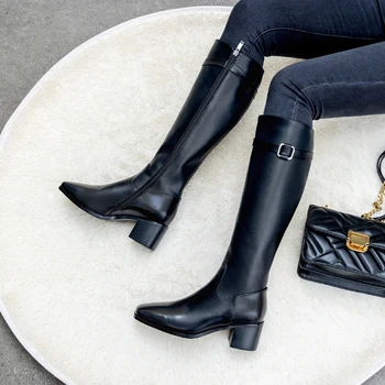 New winter riding thigh high boots women's knight boots genuine leather metal buckle handsome punk superstar botas mujer 
New winter riding thigh high boots women's knight boots genuine leather metal buckle handsome punk superstar botas mujer