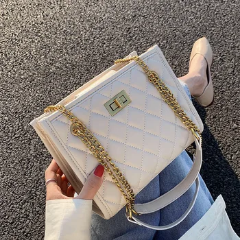 White Large Shoulder Bag Women Travel Bags Leather PU Quilted Bag Female Luxury Handbags Women Bags Designer Sac A Main Femme
White Large Shoulder Bag Women Travel Bags Leather PU Quilted Bag Female Luxury Handbags Women Bags Designer Sac A Main Femme