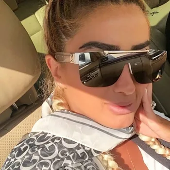 2020 Fashion Famous Luxury Brand Design Vintage Oversized Square Sunglasses Women Men Goggle Vacation Filp Up Sunglasses UV400
2020 Fashion Famous Luxury Brand Design Vintage Oversized Square Sunglasses Women Men Goggle Vacation Filp Up Sunglasses UV400