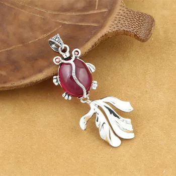 925 Sterling Silver Jewelry Retro Thai Silver Women Models Cute Small Fish Marcasite Inlaid Red Corundum Gemstone Pendant 
925 Sterling Silver Jewelry Retro Thai Silver Women Models Cute Small Fish Marcasite Inlaid Red Corundum Gemstone Pendant