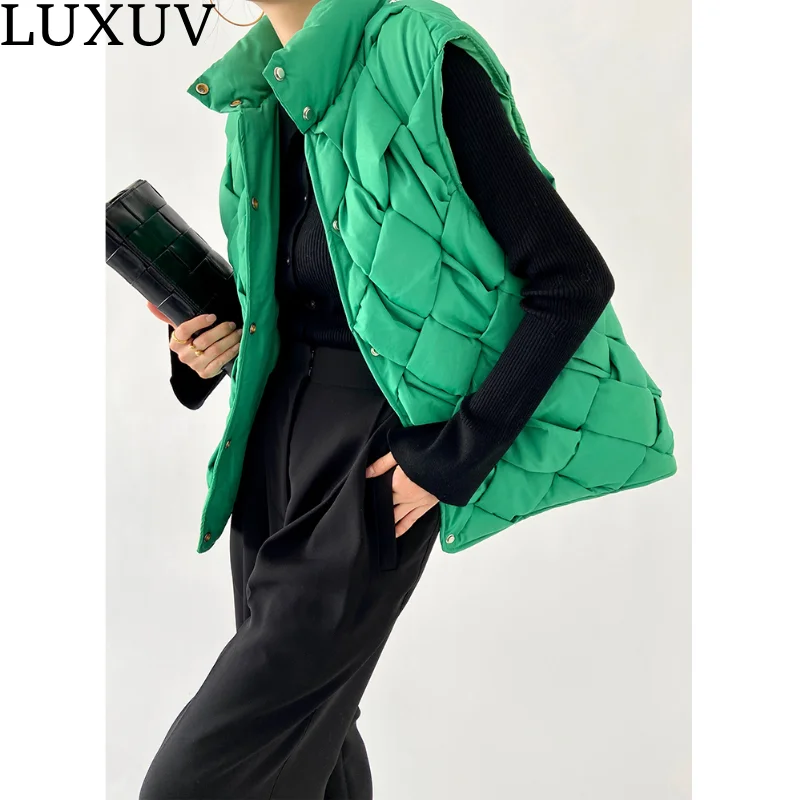LUXUV New White Duck Down Vest Coat Design Sleeveless High Street Women Bodywarm Windproof Lightweight Warm Waistcoat Female
LUXUV New White Duck Down Vest Coat Design Sleeveless High Street Women Bodywarm Windproof Lightweight Warm Waistcoat Female