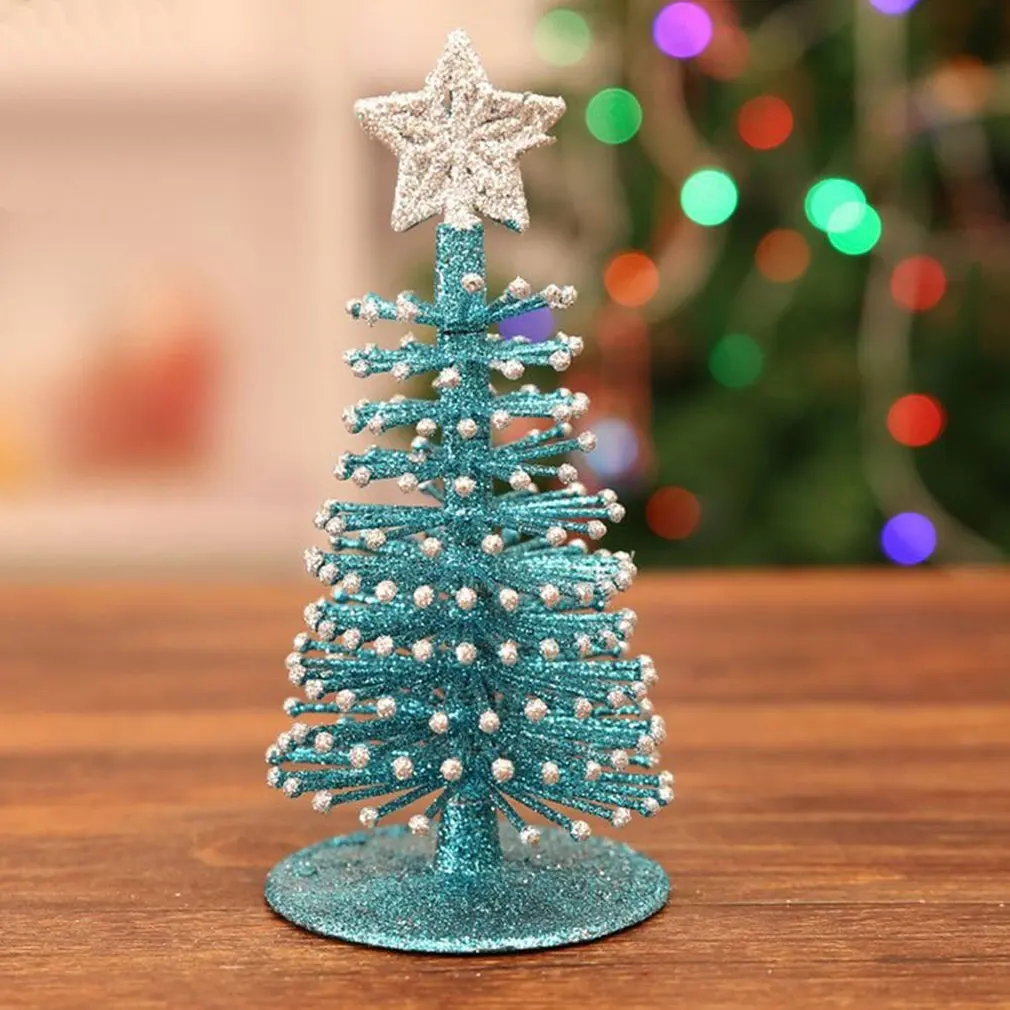 the christmas tree decorated with three-dimensional dusting of