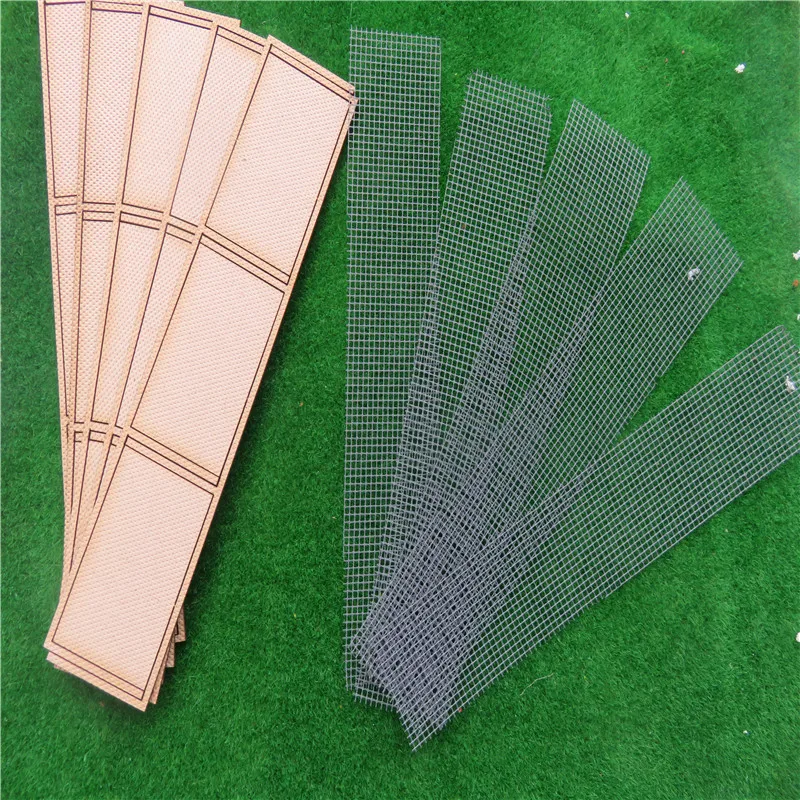architecture model fence building in ho train layout02